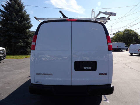 2023 GMC Savana 2500
