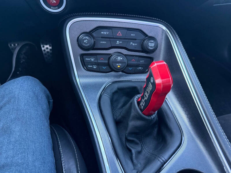 2015 Dodge Challenger SRT 392