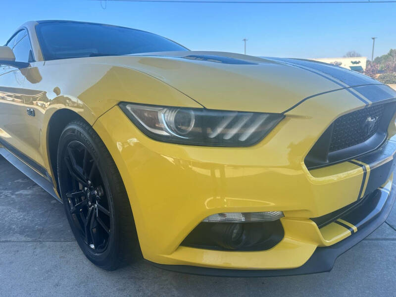 2016 Ford Mustang GT Premium photo 15