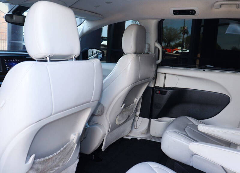 2021 Chrysler Voyager LXi