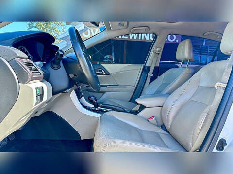 2017 Honda Accord Touring