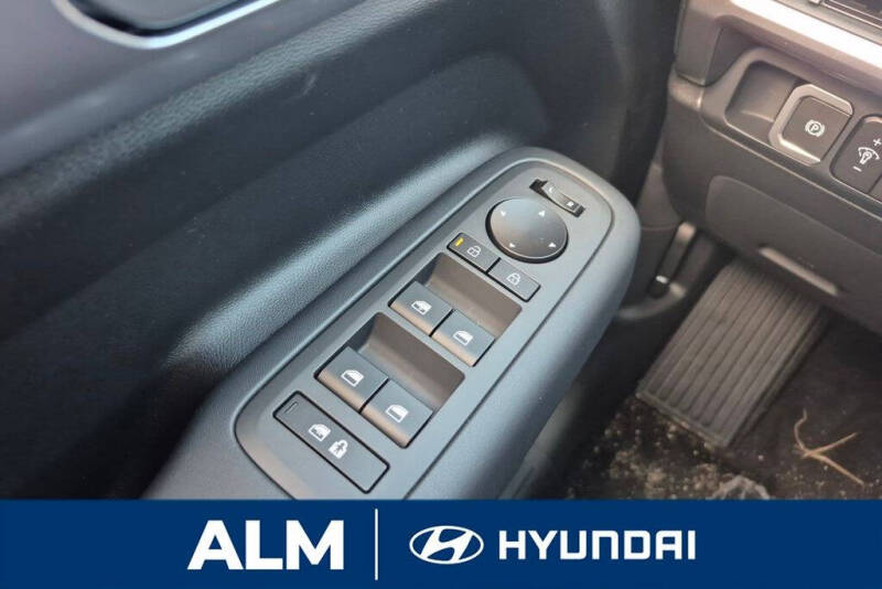 2026 Hyundai Santa Fe SE