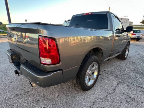 2012 RAM 1500 ST