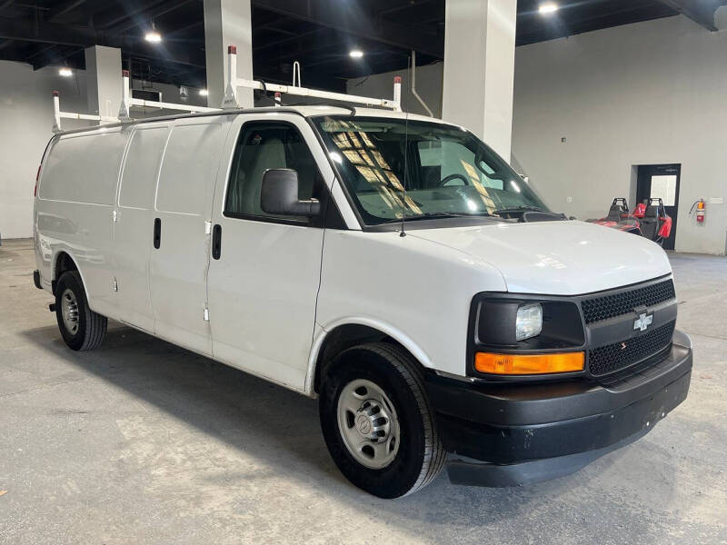 2017 Chevrolet Express 2500