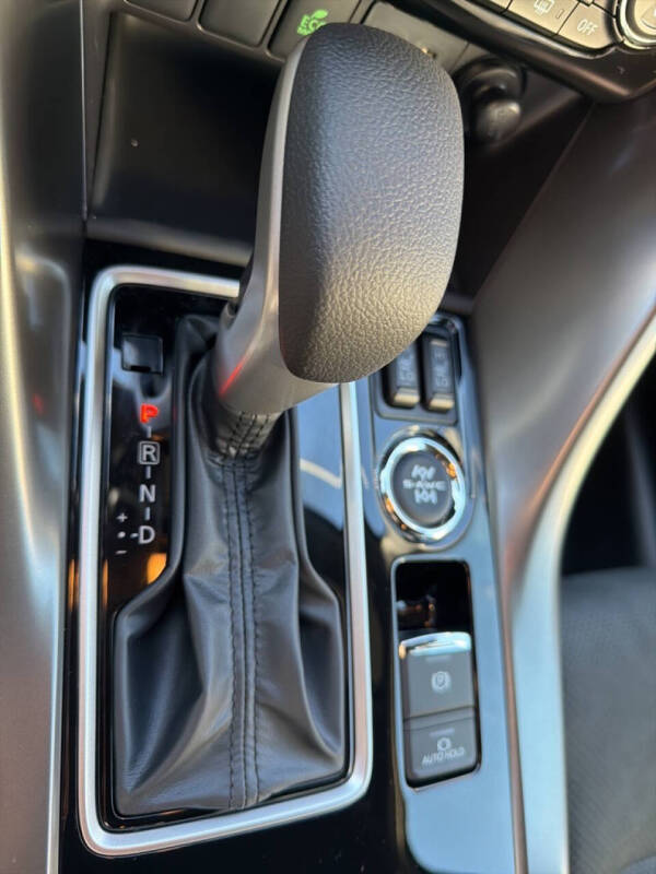 2025 Mitsubishi Eclipse Cross Black Edition