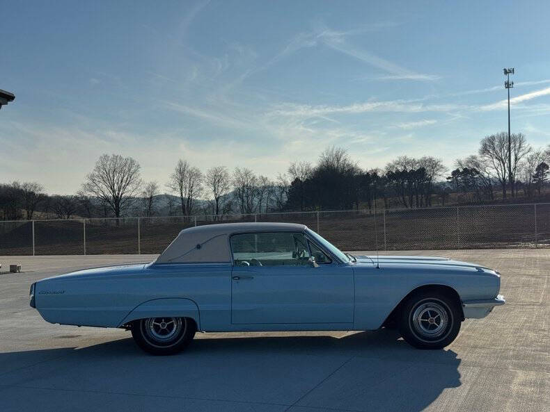 1966 Ford Thunderbird