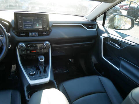 2021 Toyota RAV4 Hybrid XLE Premium