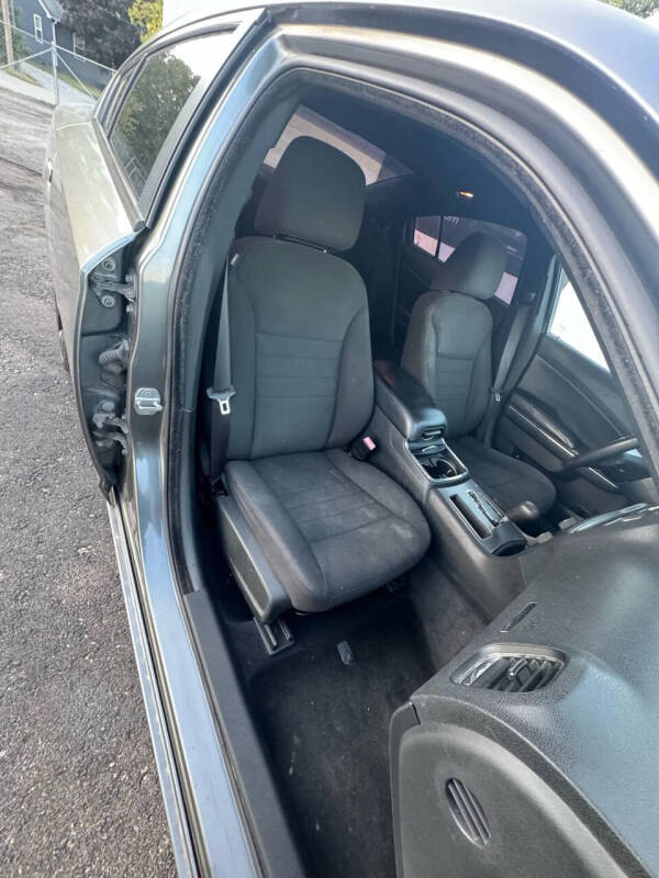 2012 Dodge Charger SE