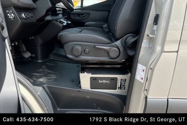 2025 Mercedes-Benz Sprinter