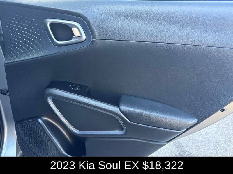 2023 Kia Soul EX
