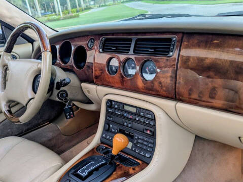 2000 Jaguar XK-Series XK8