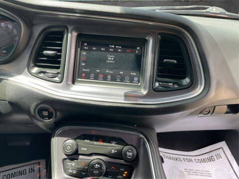 2018 Dodge Challenger SXT