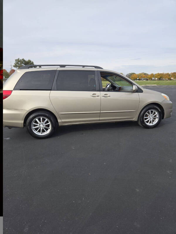 2005 Toyota Sienna XLE 7 Passenger