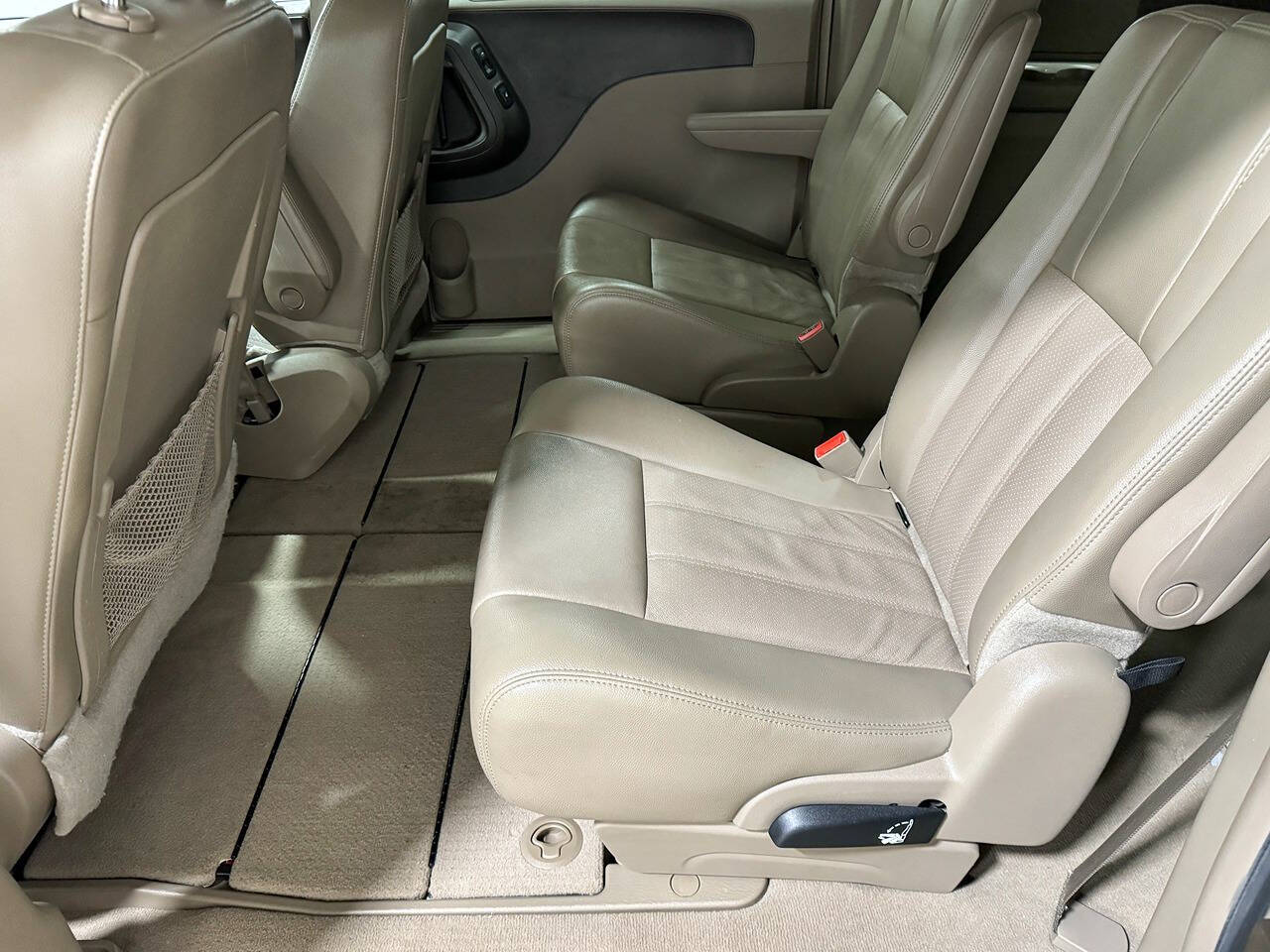 2013 Chrysler Town and Country for sale at Saccucci's Of Schaumburg in Schaumburg, IL