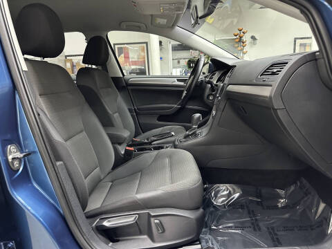 2017 Volkswagen Golf SportWagen TSI S 4Motion