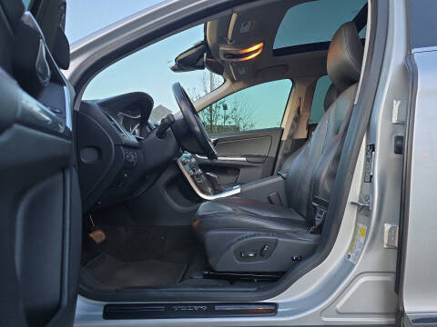 2016 Volvo XC60 T5 Premier