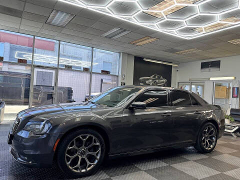 2018 Chrysler 300 S
