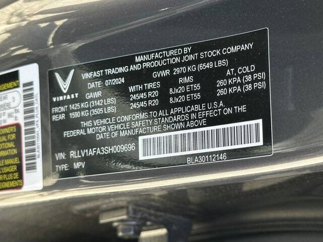 2025 VinFast VF8 Plus