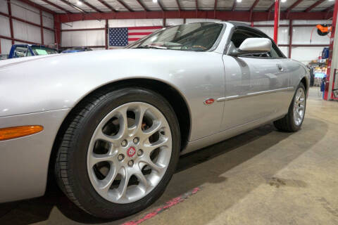2001 Jaguar XKR