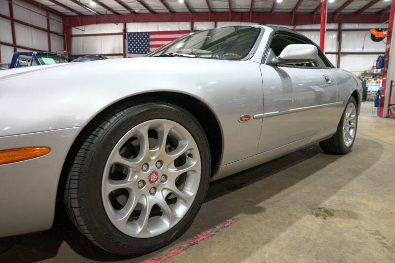 2001 Jaguar XKR