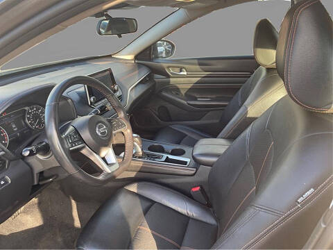 2022 Nissan Altima 2.5 SR