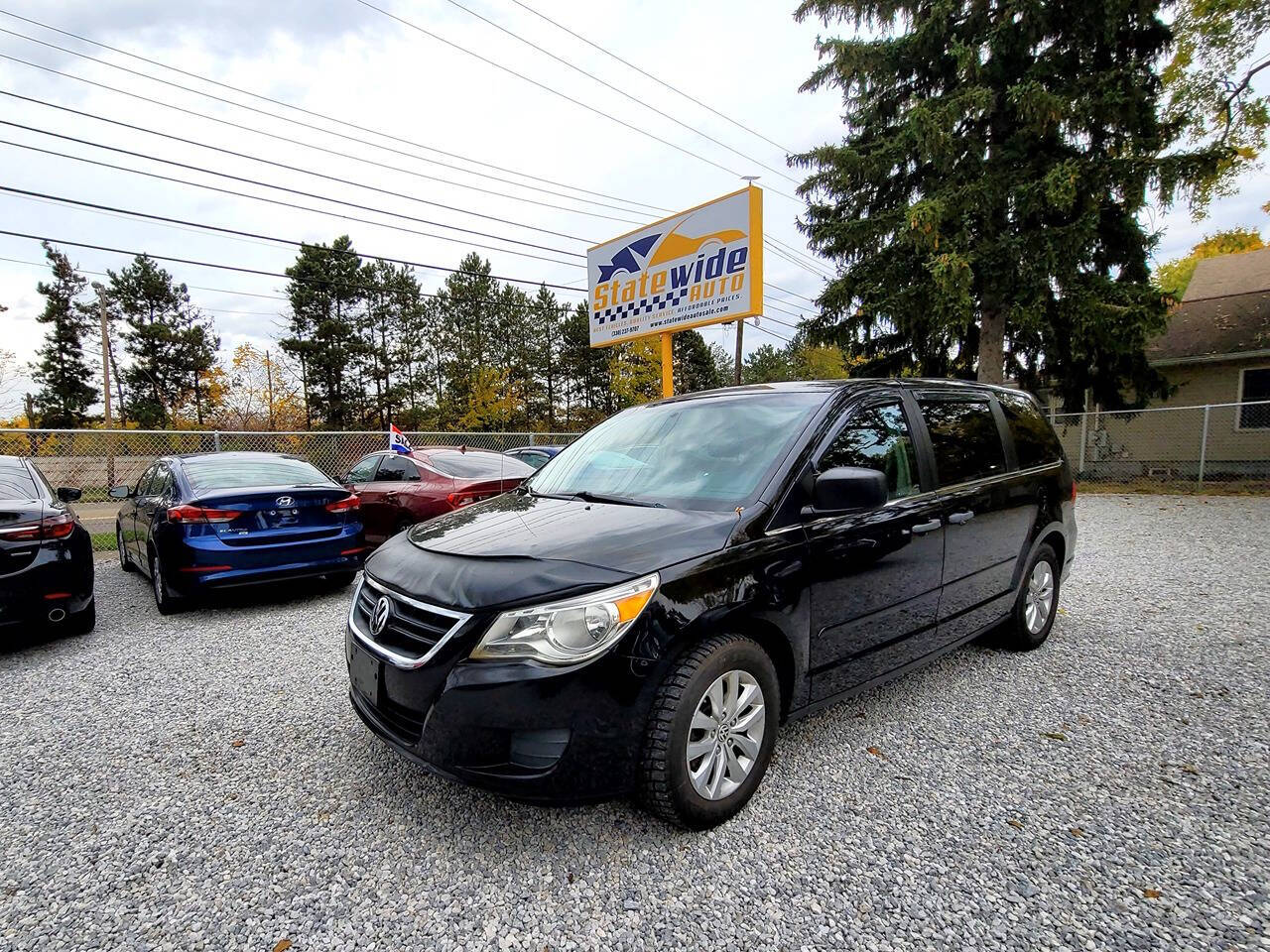 2013 Volkswagen Routan for sale at Statewide Auto LLC in Akron, OH