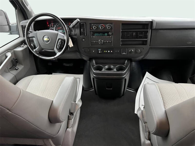 2021 Chevrolet Express LT 2500