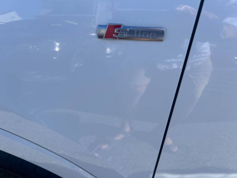 2019 Audi Q3 quattro S line Prem Plus 45 TFSI