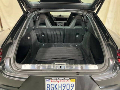 2018 Porsche Panamera 4