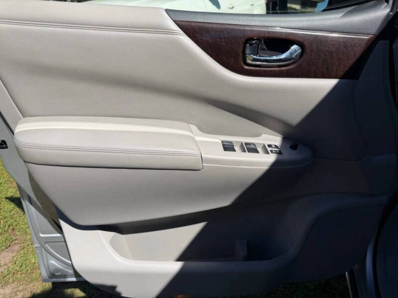 2013 Nissan Quest