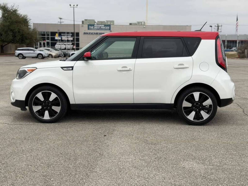2017 Kia Soul +