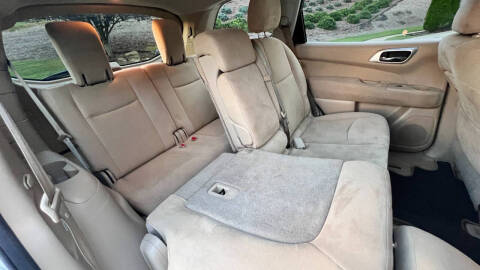 2015 Nissan Pathfinder S