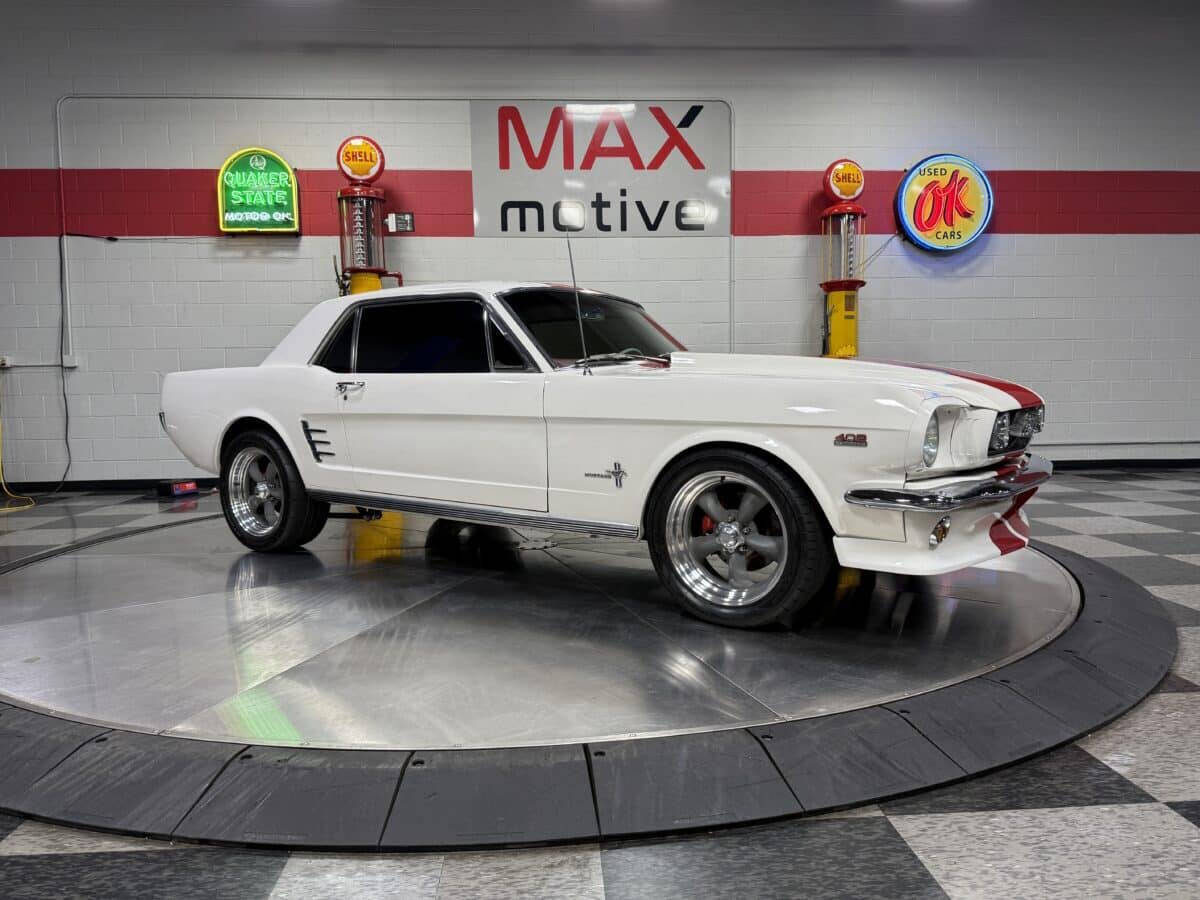 1966 Ford Mustang 45