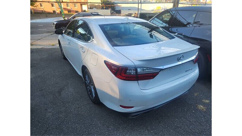 2018 Lexus ES 350 for sale at YES AUTOS in Elmhurst, NY