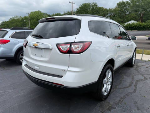 2017 Chevrolet Traverse LT