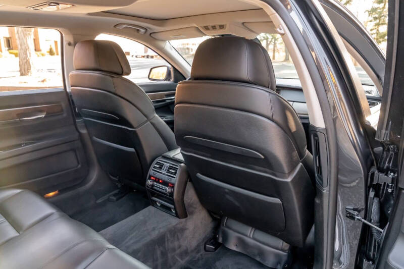 2011 BMW 7 Series 750Li xDrive