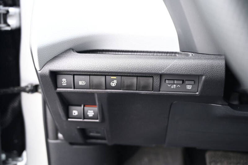 2025 Toyota Sienna XLE 8-Passenger