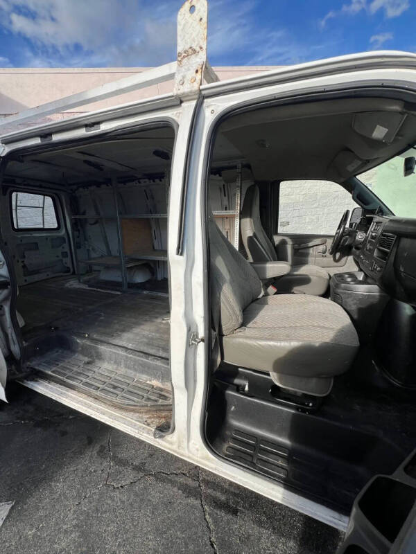 2017 Chevrolet Express 2500