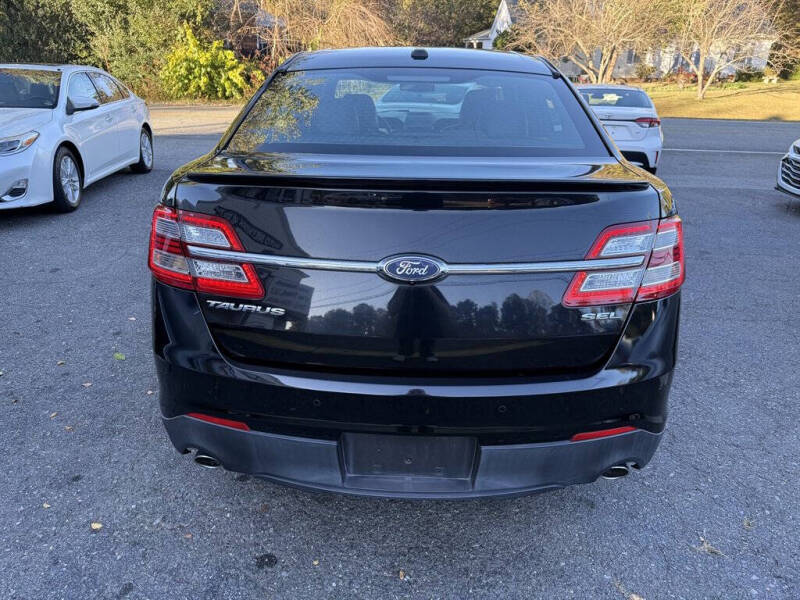 2016 Ford Taurus SEL