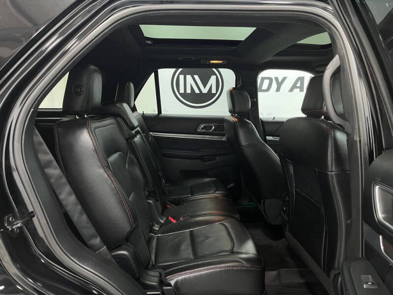 2017 Ford Explorer Sport