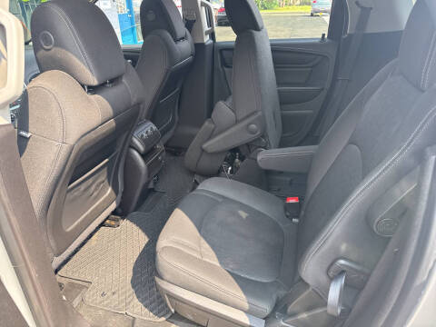 2016 GMC Acadia SLE-2