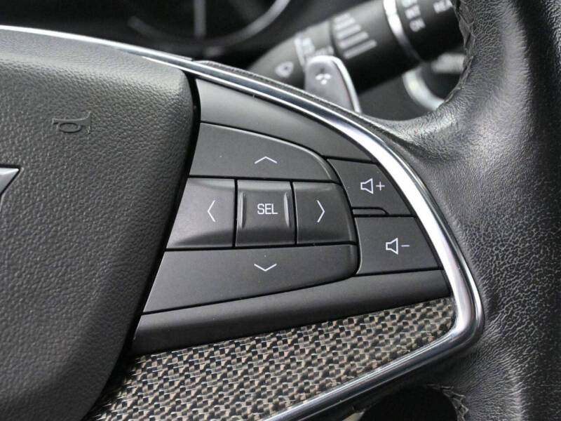 2022 Cadillac XT5 Sport