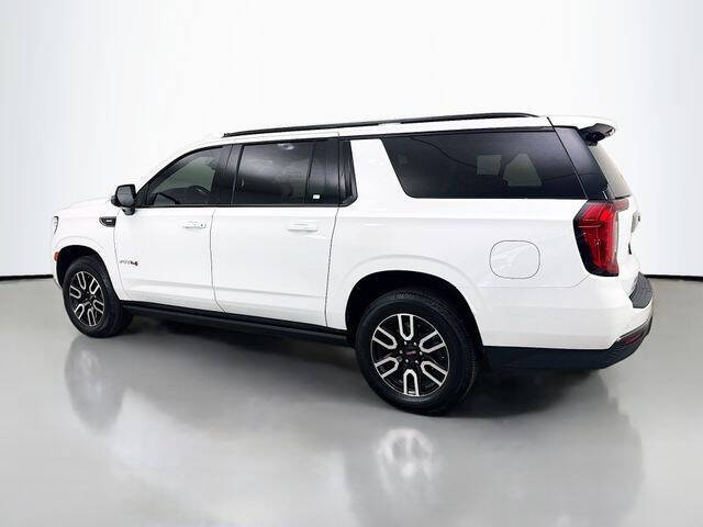 2023 GMC Yukon XL AT4