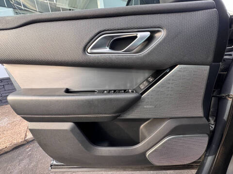 2019 Land Rover Range Rover Velar P250 R-Dynamic SE