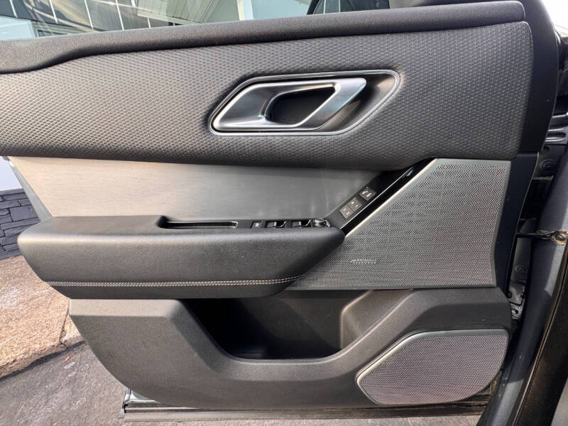 2019 Land Rover Range Rover Velar P250 R-Dynamic SE