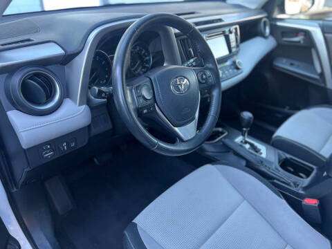 2017 Toyota RAV4 XLE