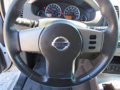 2005 Nissan Pathfinder SE