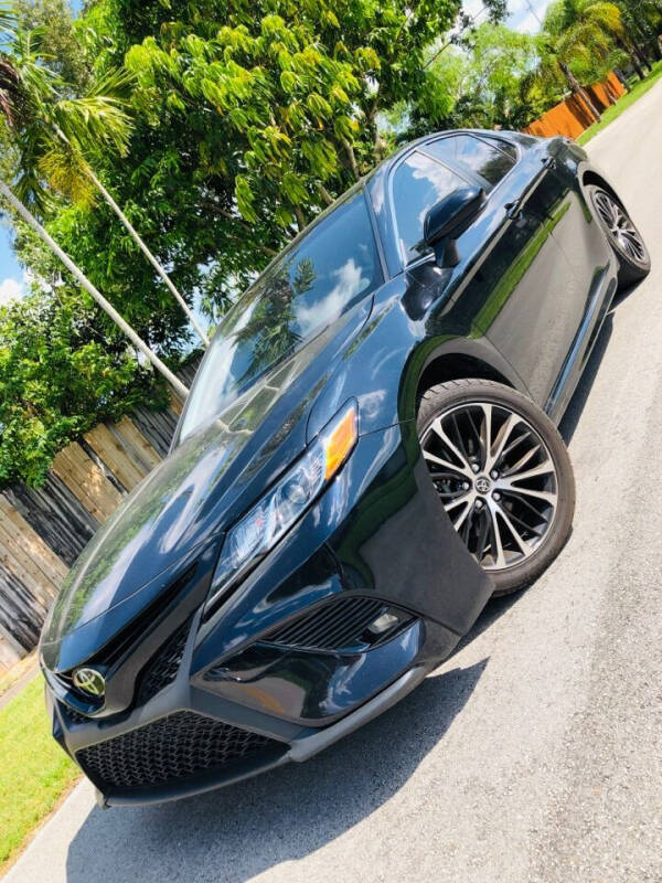 2018 Toyota Camry for sale at IRON CARS in Hollywood FL