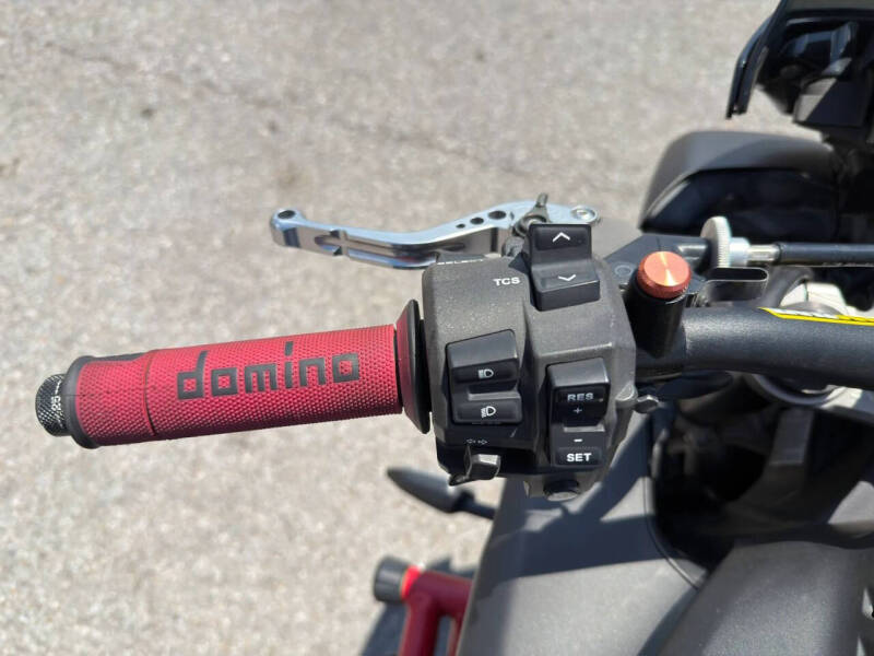 2019 Yamaha MT-10