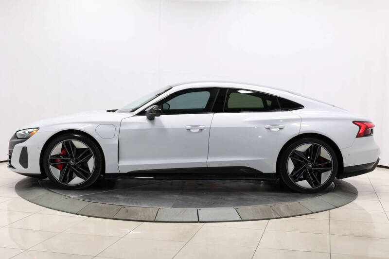 2022 Audi RS e-tron GT quattro